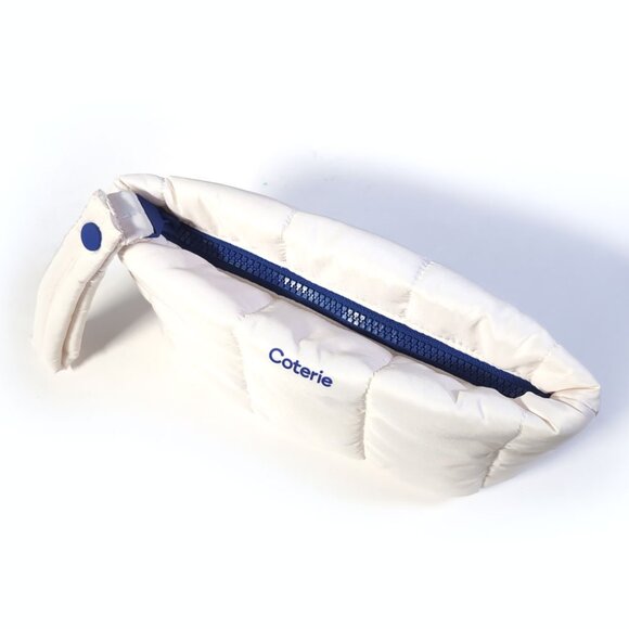 Coterie THE POUCH Wristlet Diaper Bottle Bag Exclusive To Newborn Gift Set 12x8" - Picture 3 of 6